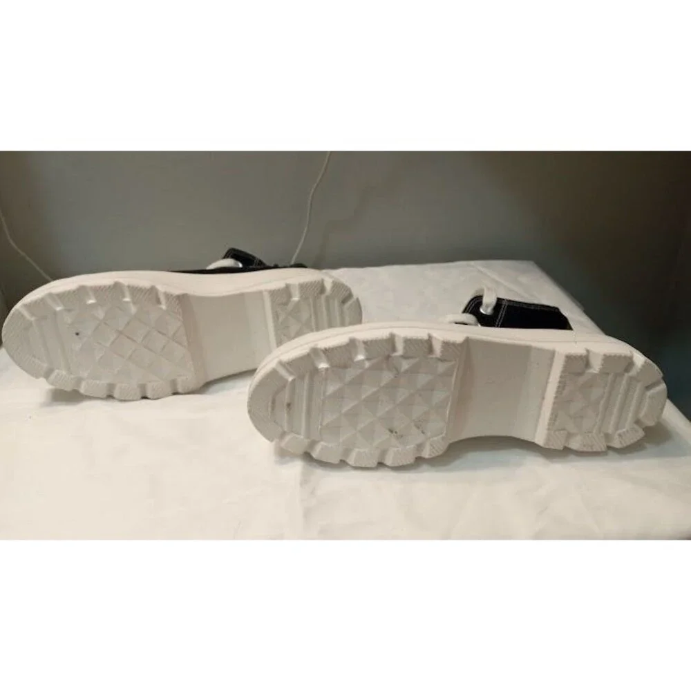 Vespa Z Women’s Shoes – Black/White – Slip‑On Style – Size 7.5
